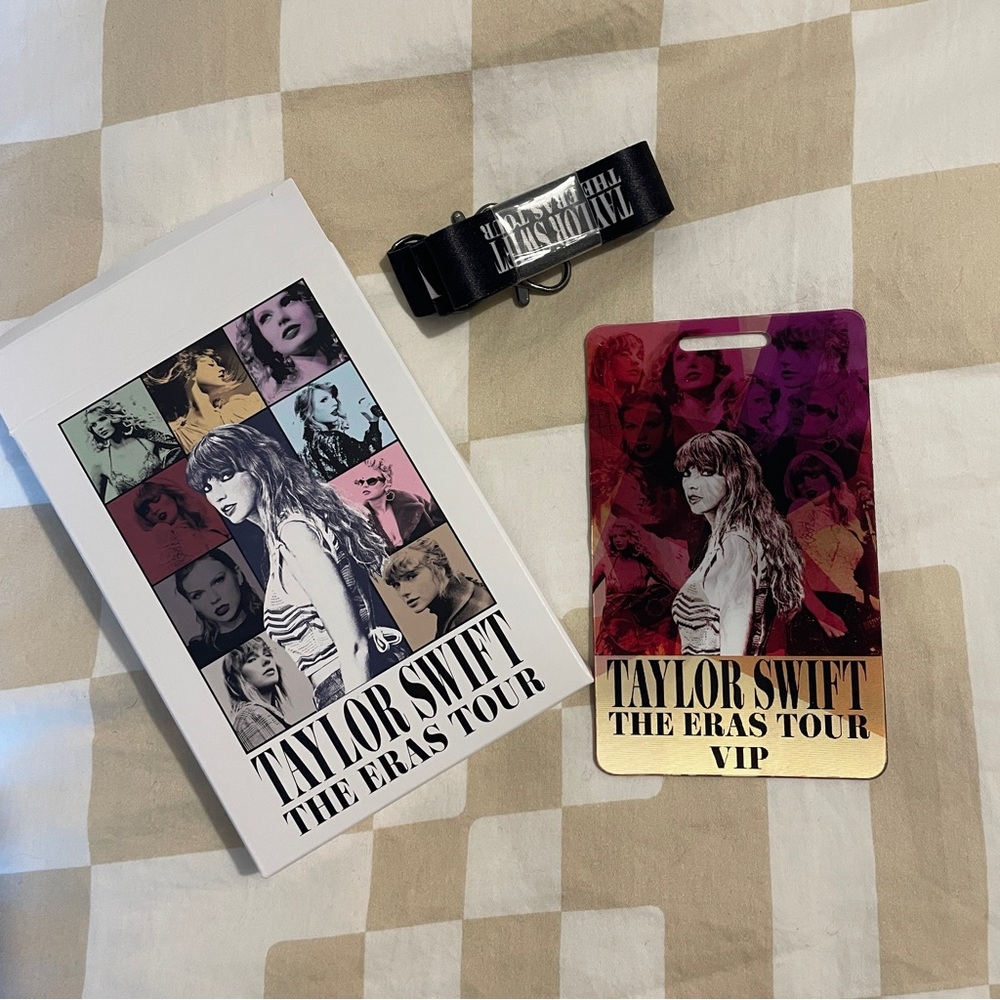 Taylor Swift Eras Tour VIP Box - Picture 6 of 10